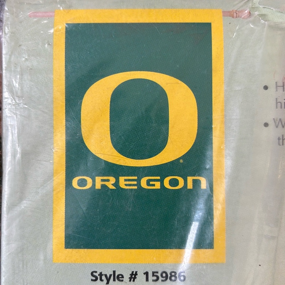 University of Oregon Collegiate Flag